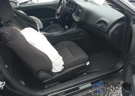 2019 Dodge Challenger Sxt z USA, uszkodzony, nr VIN 2C3CDZAG3KH675166